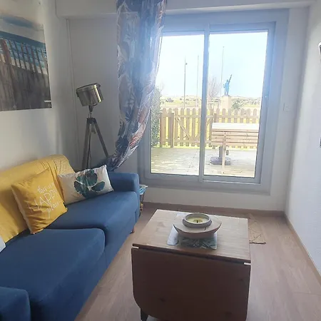 Moderne En Front De Mer Avec Loggia Et Terrasse Ensoleillee, Wi-fi Et Equipements Complets. - Fr-1-648-179 아파트